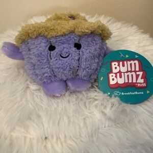BRAND NEW BUM BUMZ SIZE 4.5”! NWT! SMOKE FREE HOME!